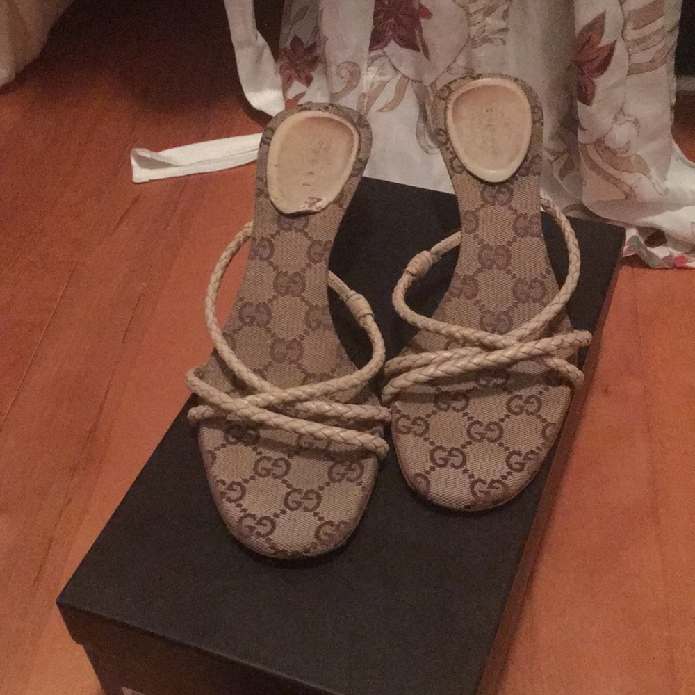 Gucci Monogram Rope-Strap Sandals in Beige and Brown